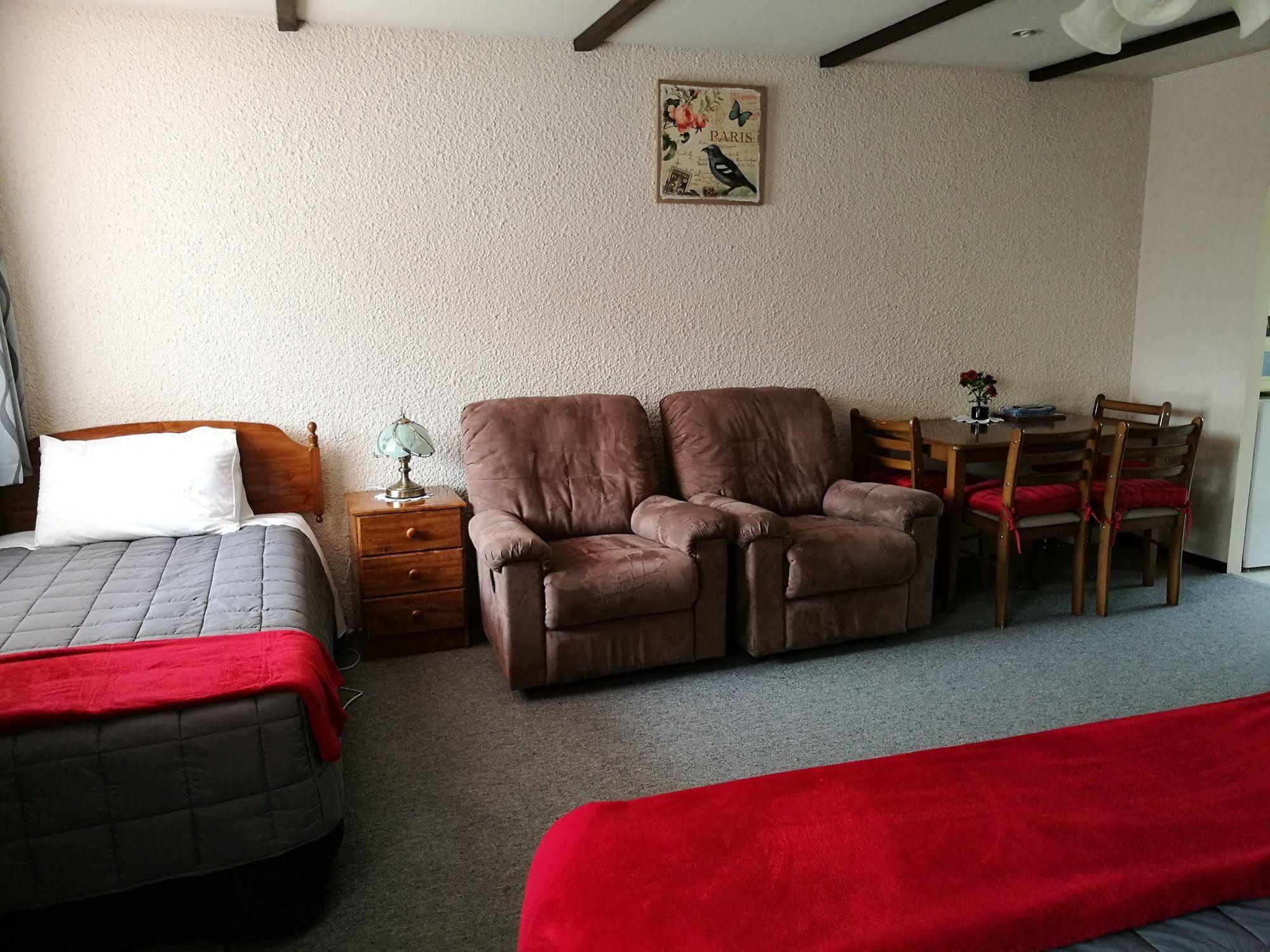 إنفيركارجِِيل Hacienda Motel المظهر الخارجي الصورة