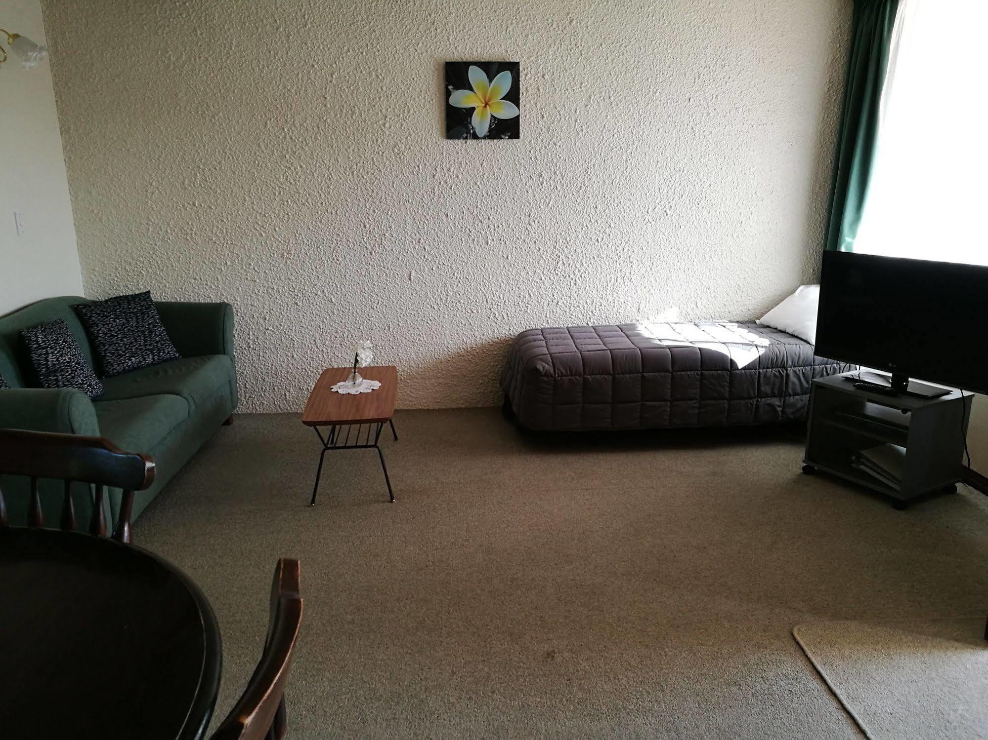 إنفيركارجِِيل Hacienda Motel المظهر الخارجي الصورة