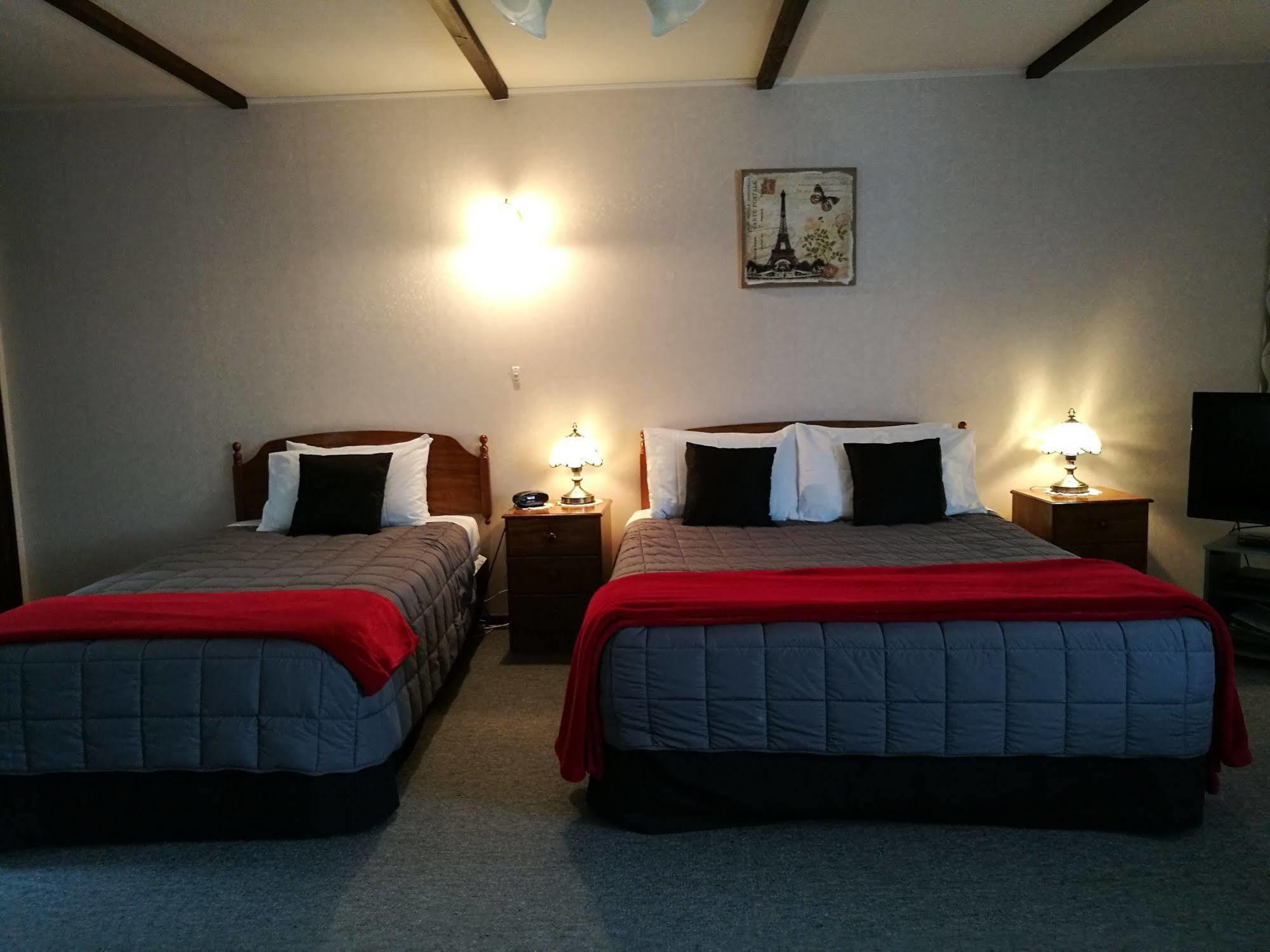 إنفيركارجِِيل Hacienda Motel المظهر الخارجي الصورة