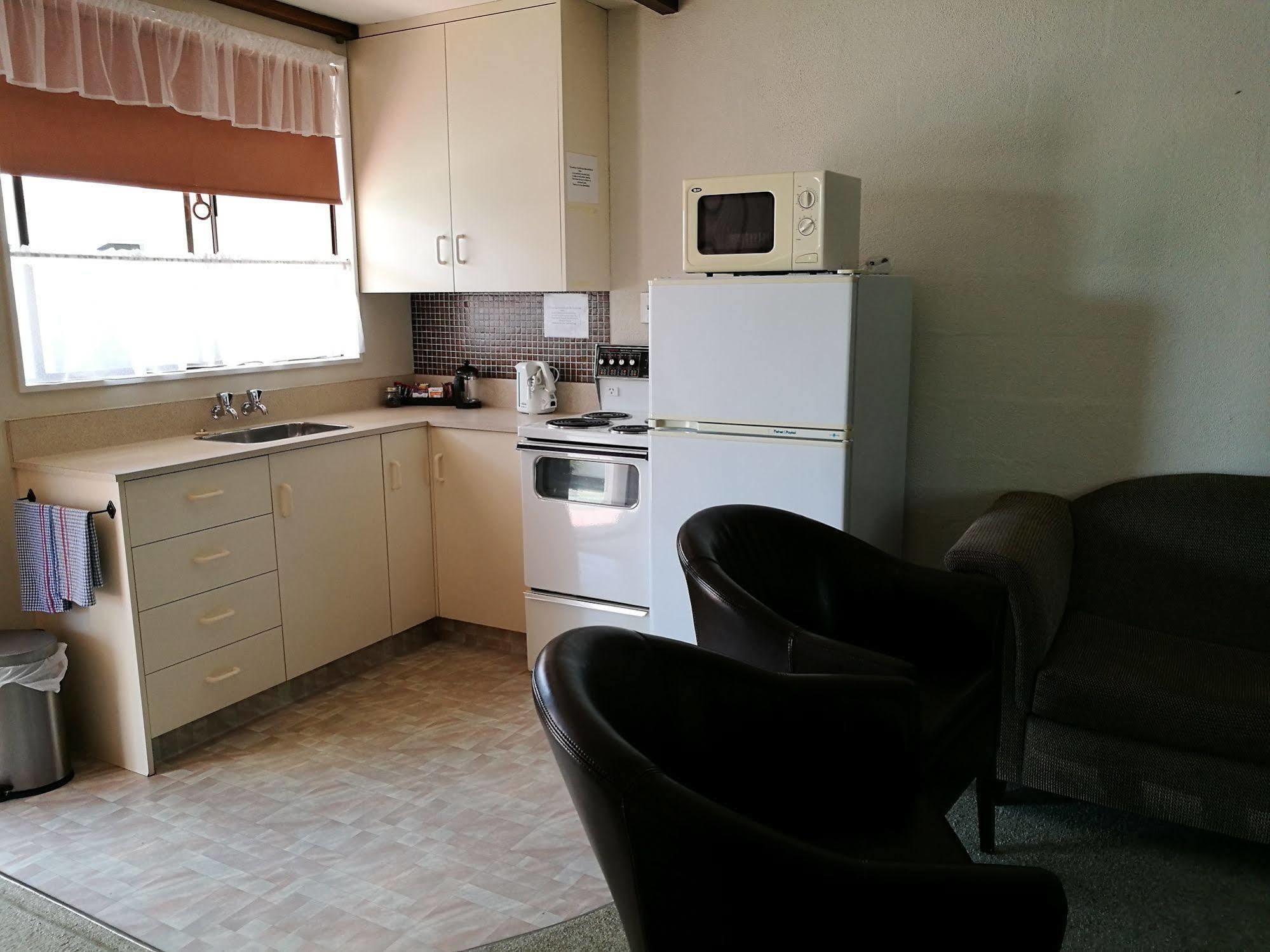 إنفيركارجِِيل Hacienda Motel المظهر الخارجي الصورة